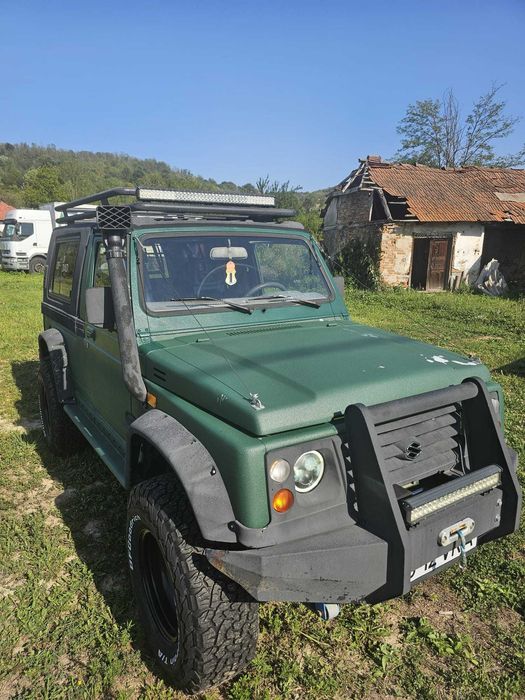 Suzuki  Samurai SJ varianta UNICAT