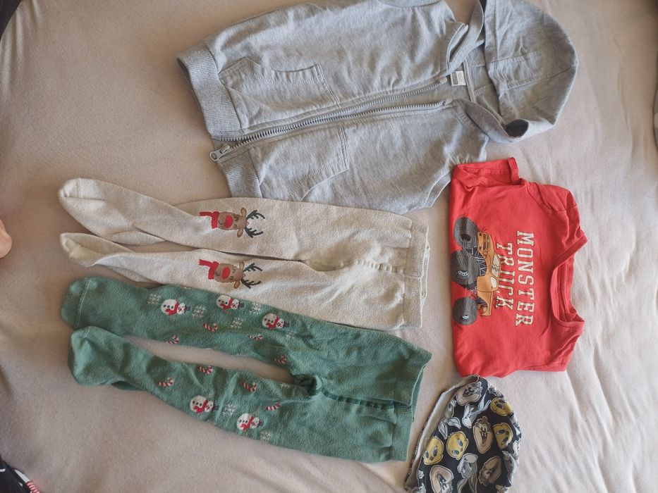 Лот 17 бр. детски дрехи размер 24-36м