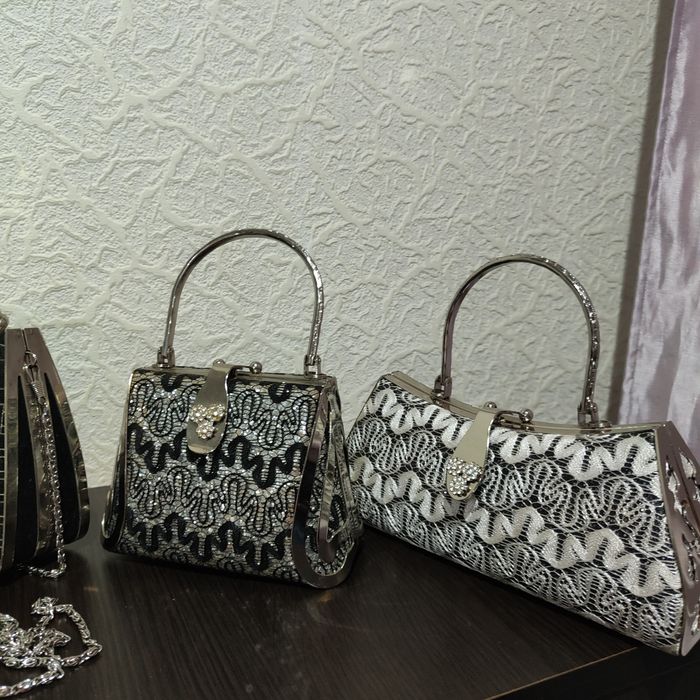 Rochite, genti vintage metaliceArmanyJTom Taylor