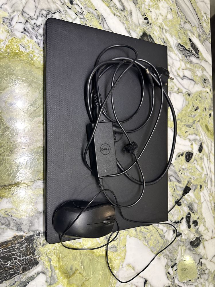 Ноутбук dell p47f
