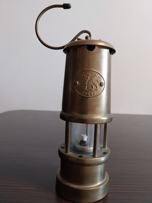 Lampa din bronz, fitil