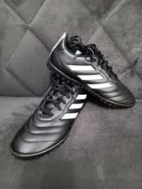 Ghete fotbal Adidas marimea 40-41 adusi din Anglia