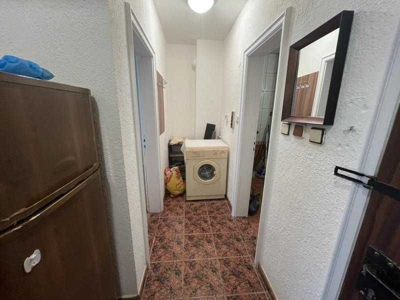 Дава се под наем Двустаен апартамент в Бургас, Център - 55 кв.м за 306 € - Снимка #4