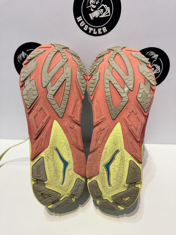 Маратонки HOKA TRACER 2 .Номер 38.5,стелка 24см
