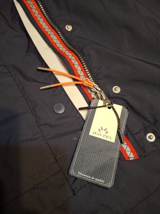 Jean Paul  Ново дамско туристическо яке ветровка М размер