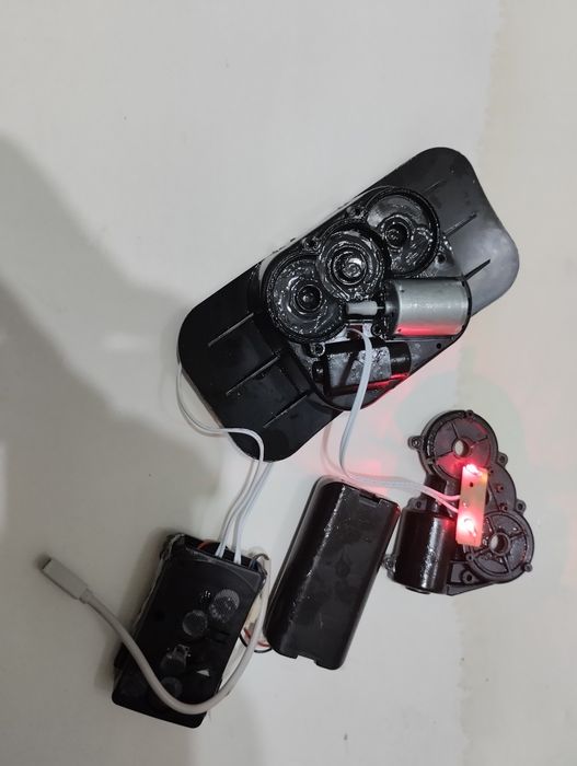 Моторчик с аккумулятором