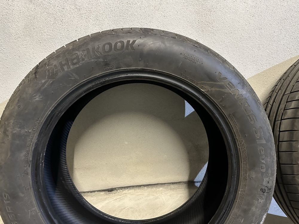 Летни гуми Hankook Ventus S1 evo3 235/55/19 DOT 1624 и 0824