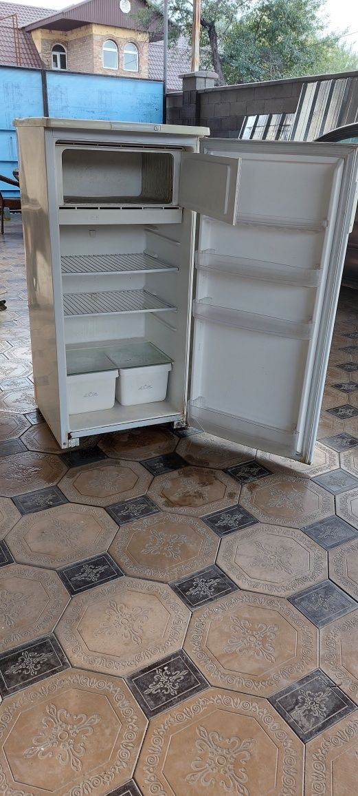 Холодильник 20000