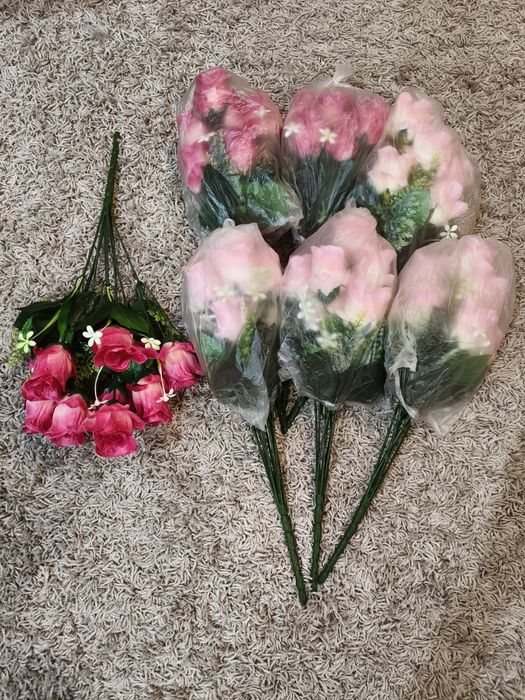 Продам букеты искуственных цветов