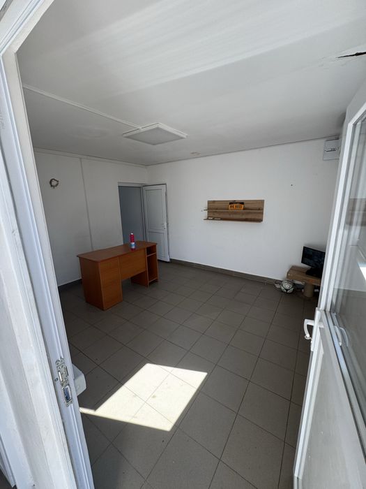 Inchiriez birouri + hala depozitare