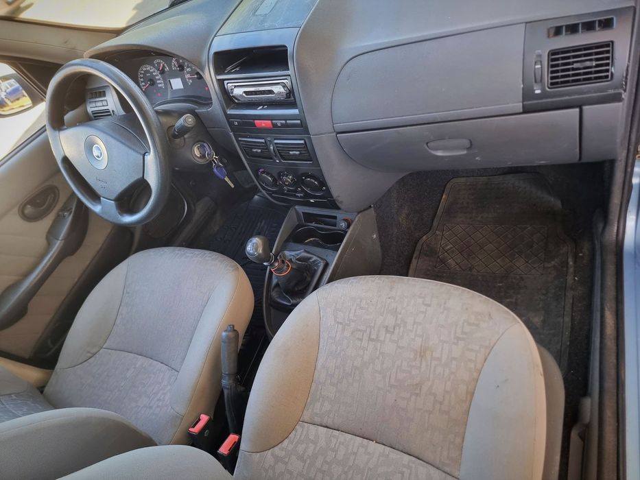 Fiat Albea Parc Auto/Fiat Albeea/2007