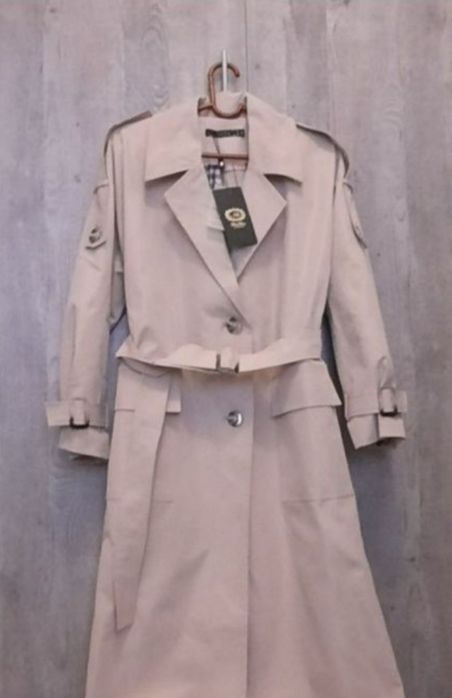 Плащ   новый       18000тенге