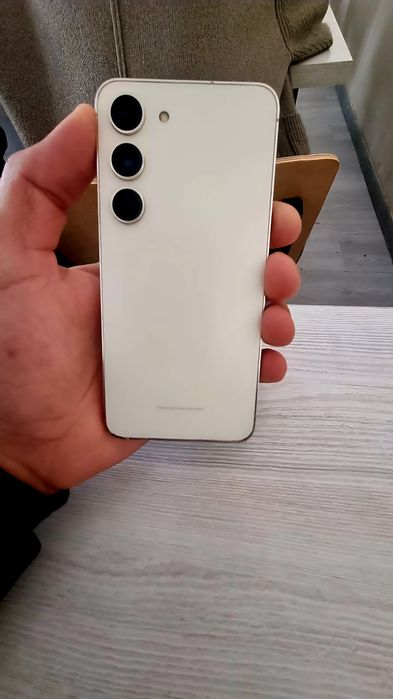 S 23 Xotira 512gb  xolati yangi narxi 4.5 million