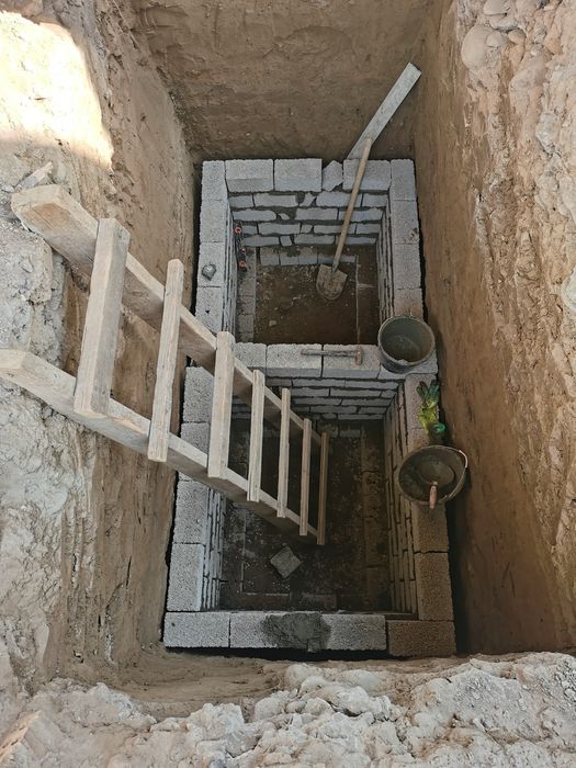 Капаем септик для канализации траншей под кабель