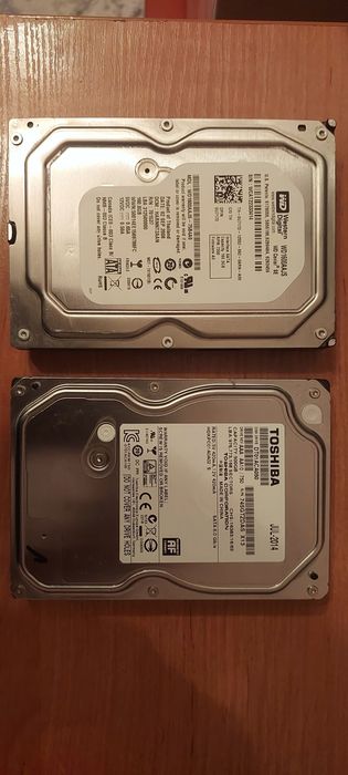 Продаётся HDD диск.