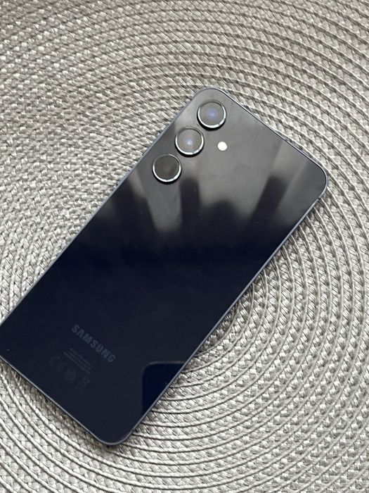 Samsung Galaxy A55 - 128GB, 8GB RAM – Stare foarte bună