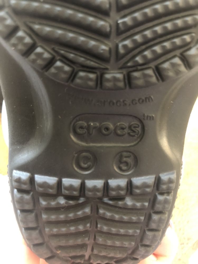 Детски обувки Crocs -нови,оригинал закупени от Лондон.