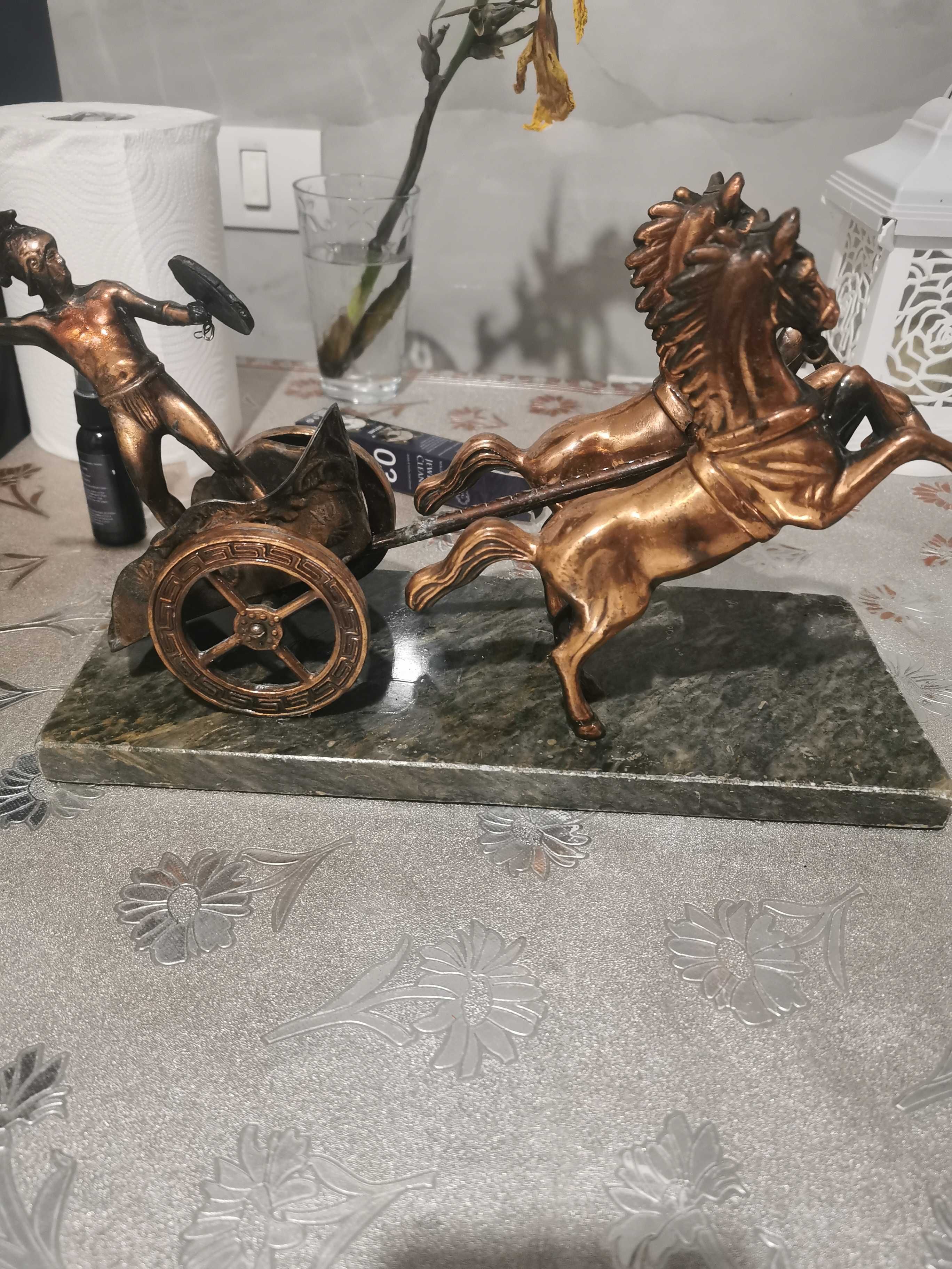 Statueta bronz călăreț roman în sareta trasa de cai 5.5 kg 42 cn