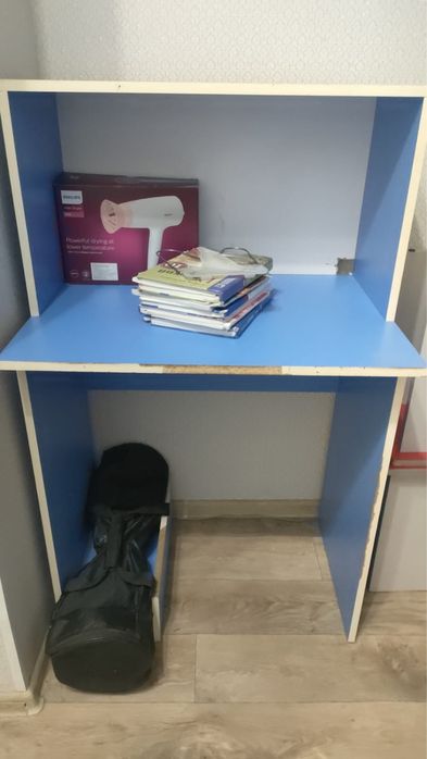 Продам стол журнальный