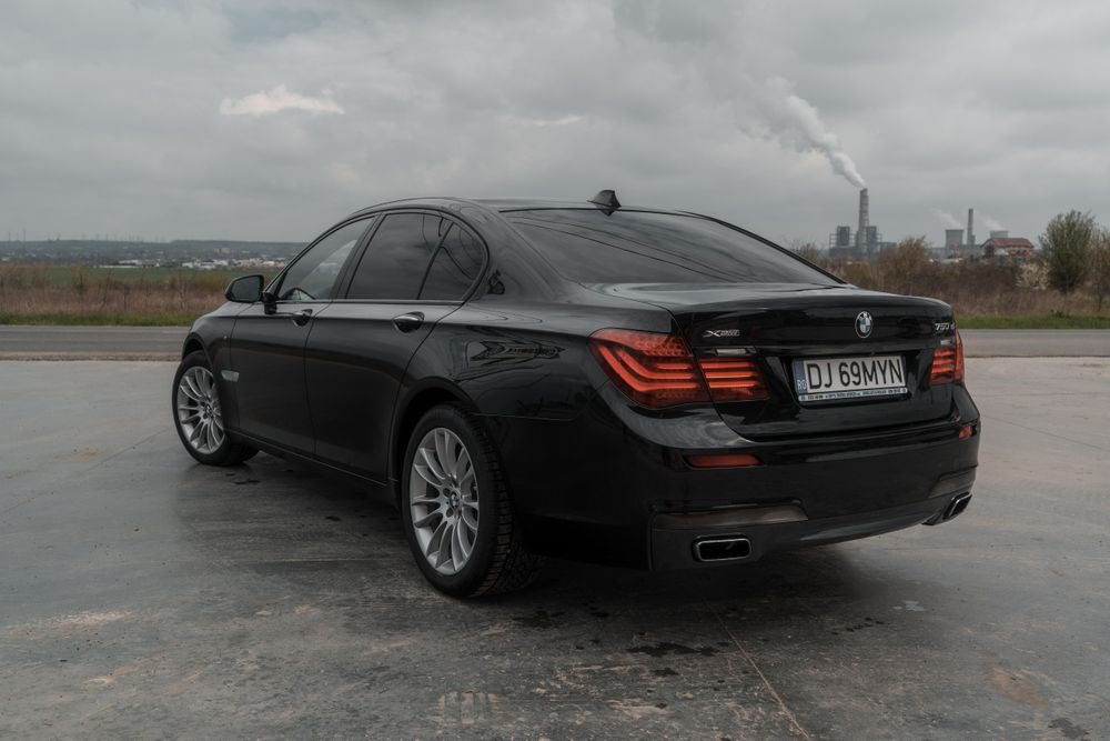 Vând/Schimb Bmw Seria 7 750d xdrive