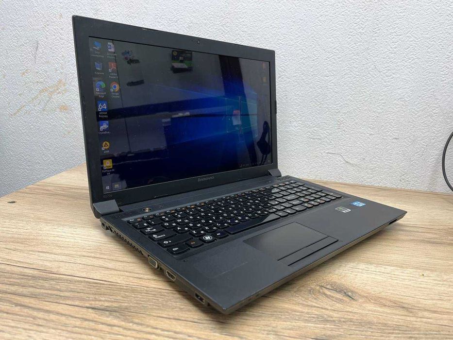 Для офисных работ LENOVO B570e Core i3/ОЗУ 4/SSD 256