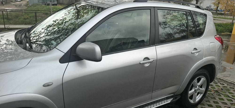 Toyta raw4 3generacia