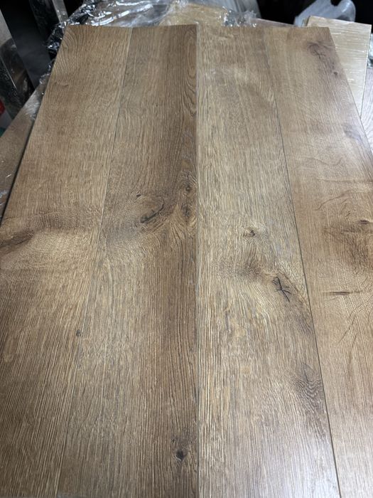 Продается ламинат елочка б/У