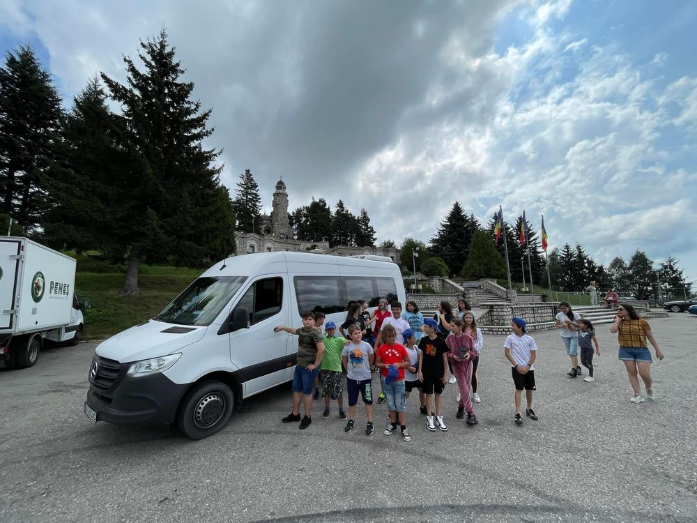 Transport Persoane|Transport Angajați|Aeroport|Microbuze de închiriat