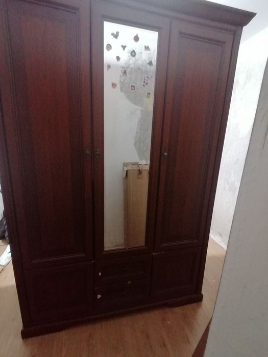 Продам шкаф 155*220