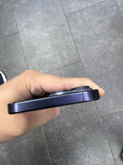 Iphone 15 pro max holati yaxwi karobka bor