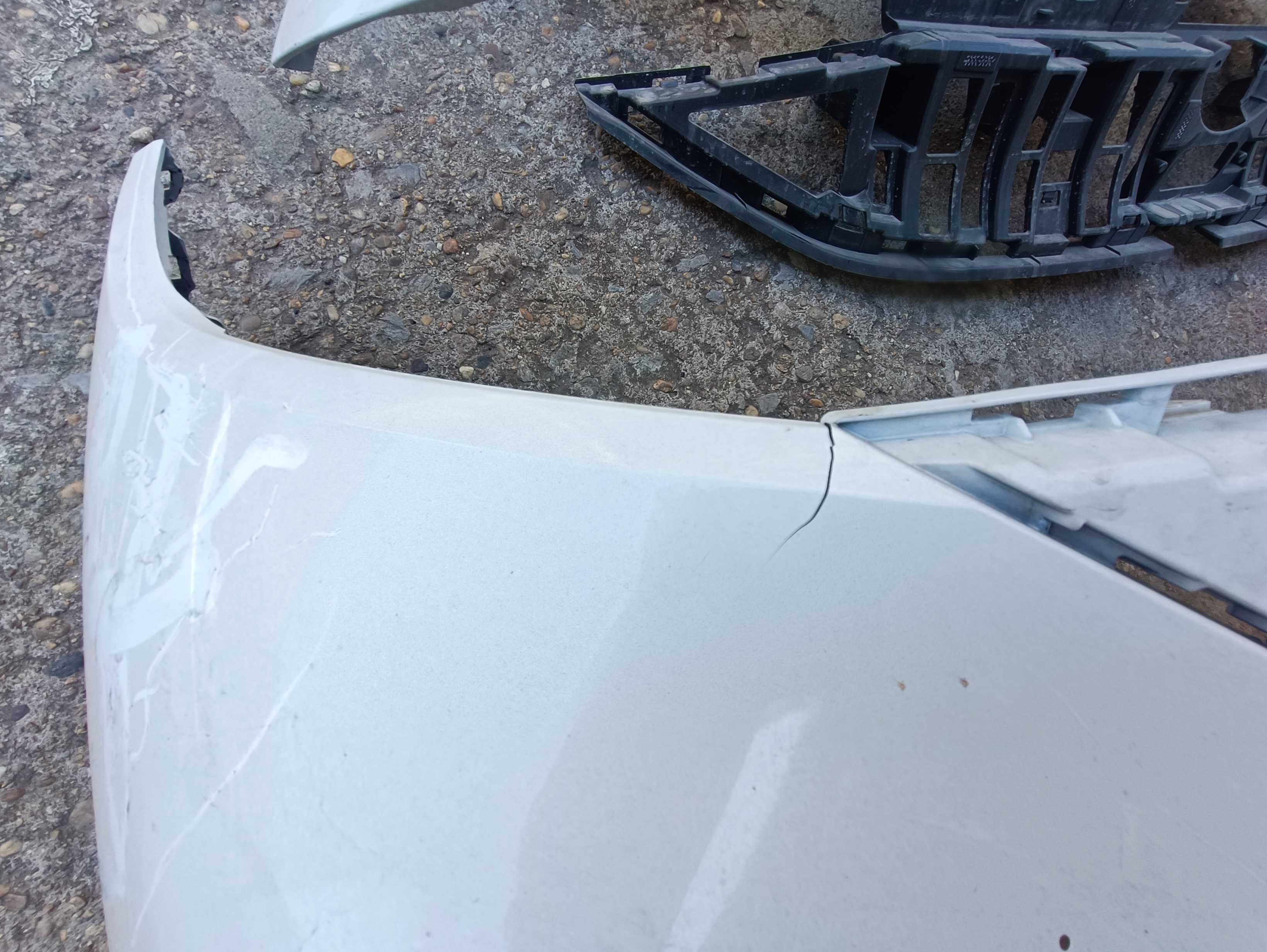 Предна броня VOLKSWAGEN VW ID4   2021-22