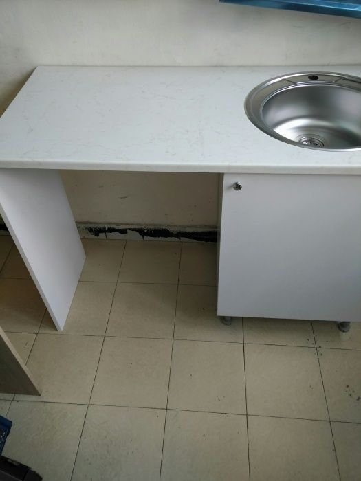 Нов Кухненска шкаф мивка с място за пералня Кухни по поръчка
