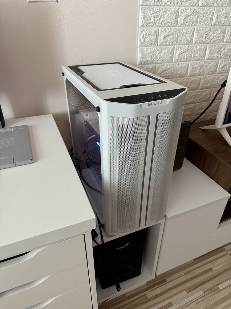 Геймрски компютър с RTX4060/r5 3600x/2tb NVme/16 gb RAM