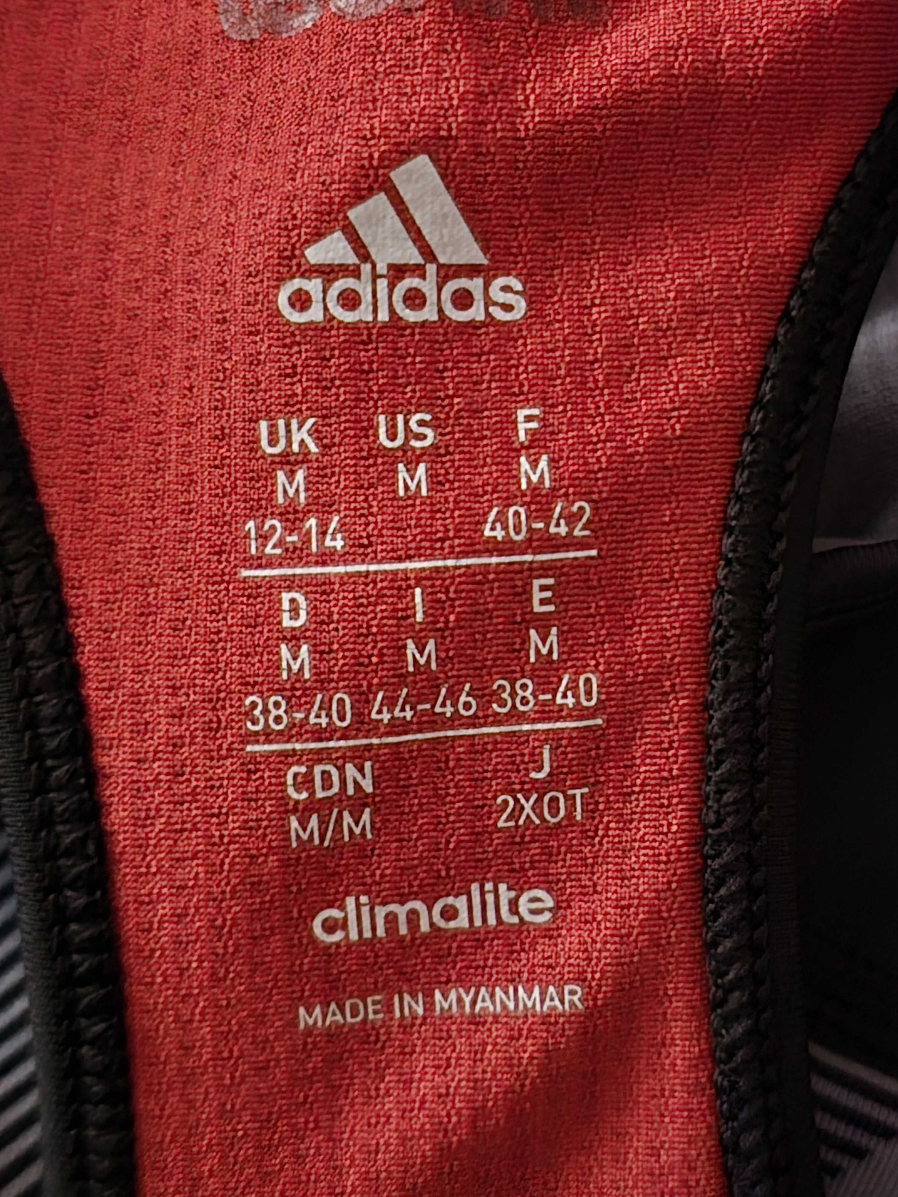Adidas оригинално спортно бюстие/сутиен