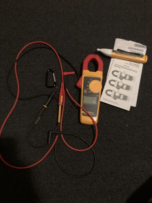 Tester fluke 323 clamp meter