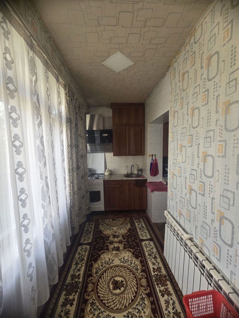 Ижарага оилага ёки кизларга 2 хоналик квартира берилади.Ор:6-Мкр, Файз