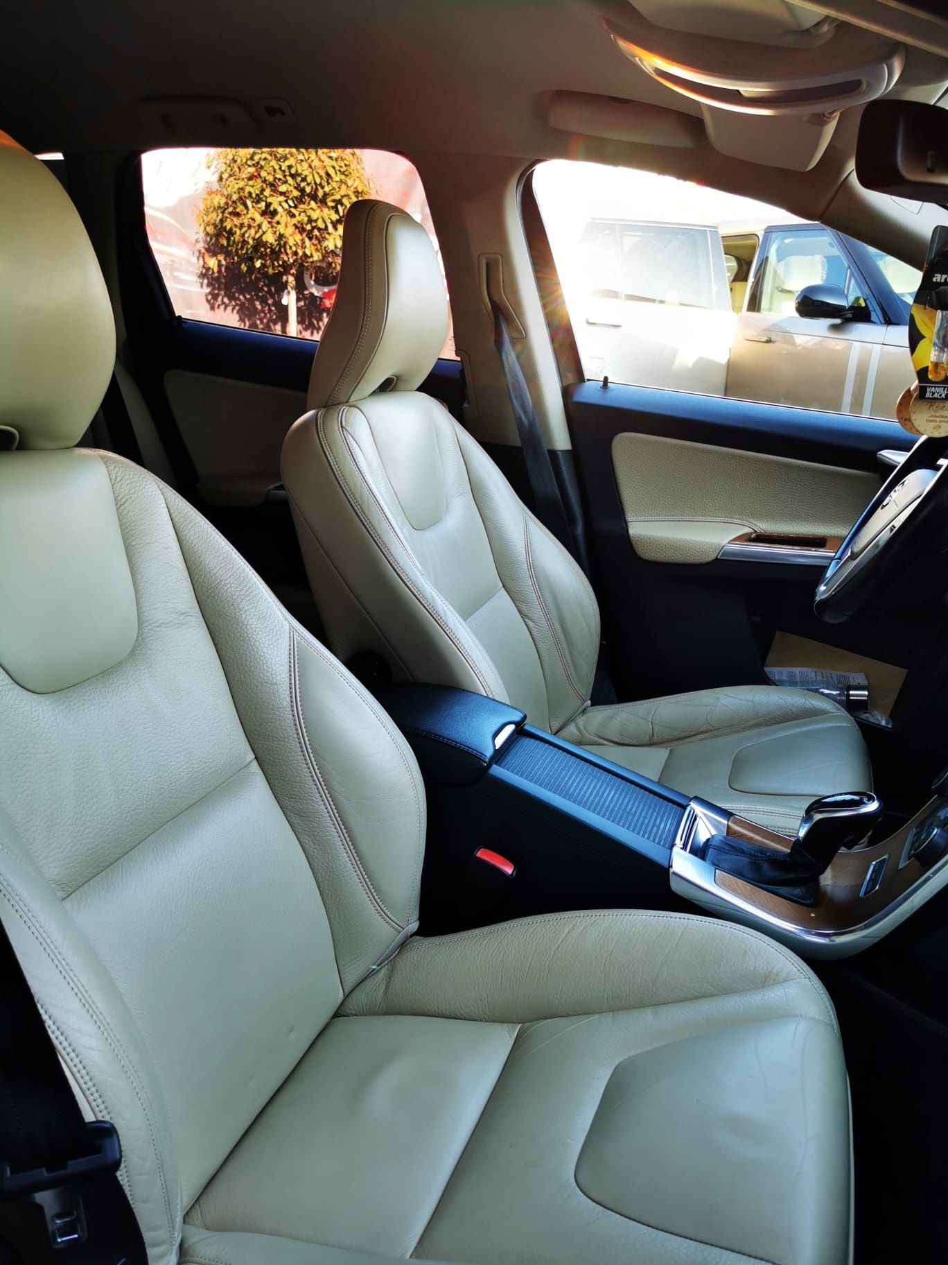 Volvo XC60, 5DW.