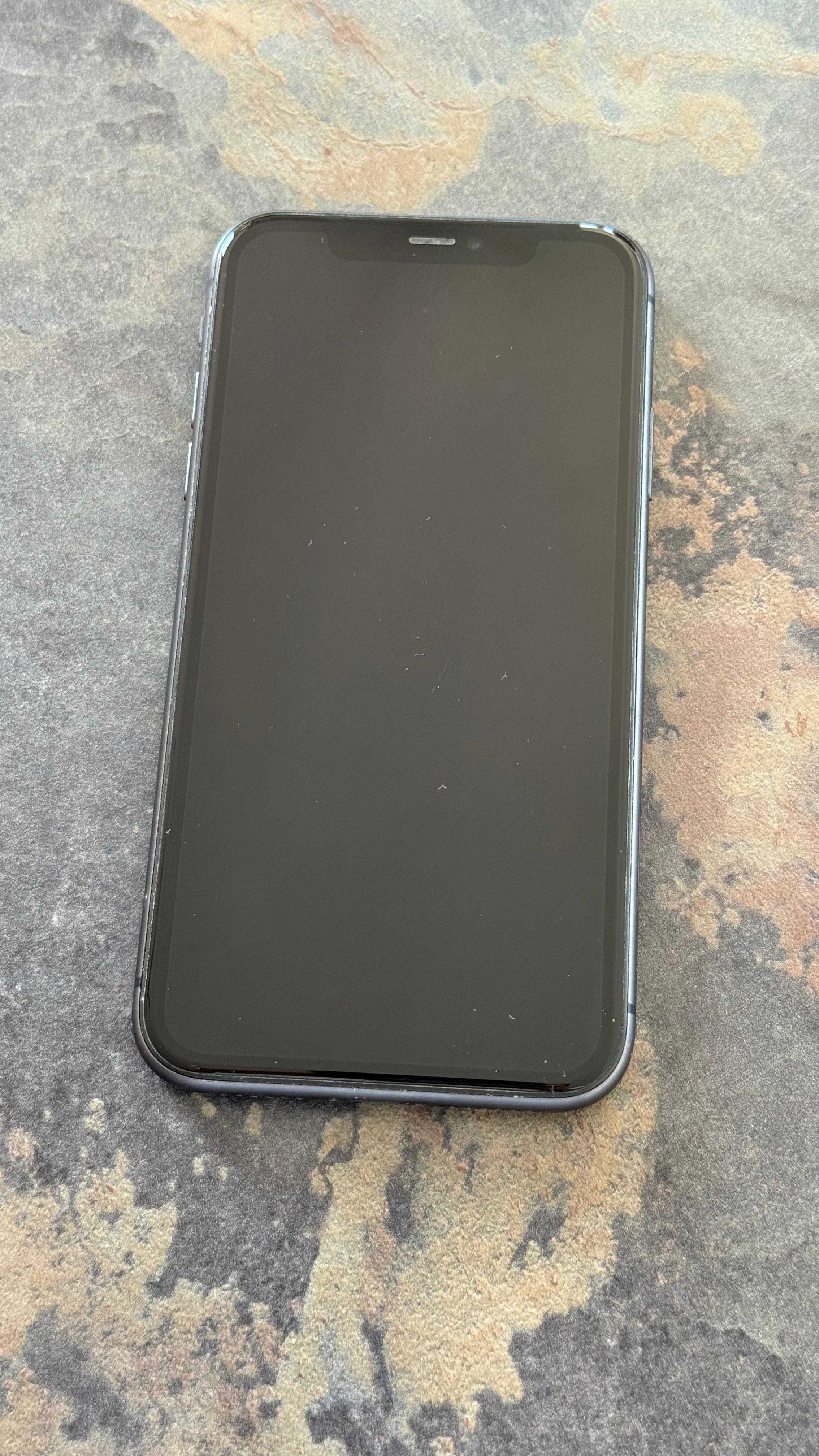 iPhone 11 Black 128 GB