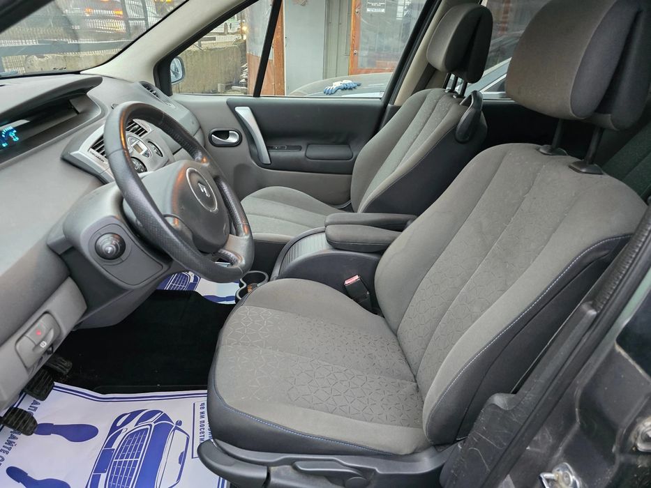 Renault Grand scenic 1.9dCi/6+ 1места/6-ск./Лизинг/Италия