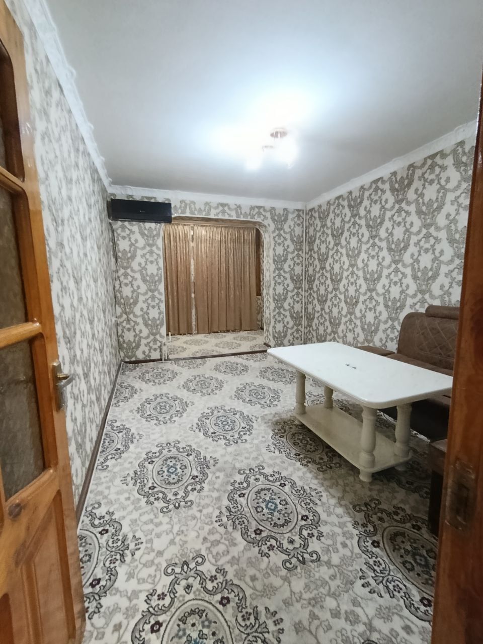 Срочно продаётся 2 комната на 1 этажеБогишамол