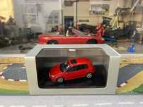AUTOart VOLKSWAGEN GOLF V machetă auto scara 1:43 (10cm)