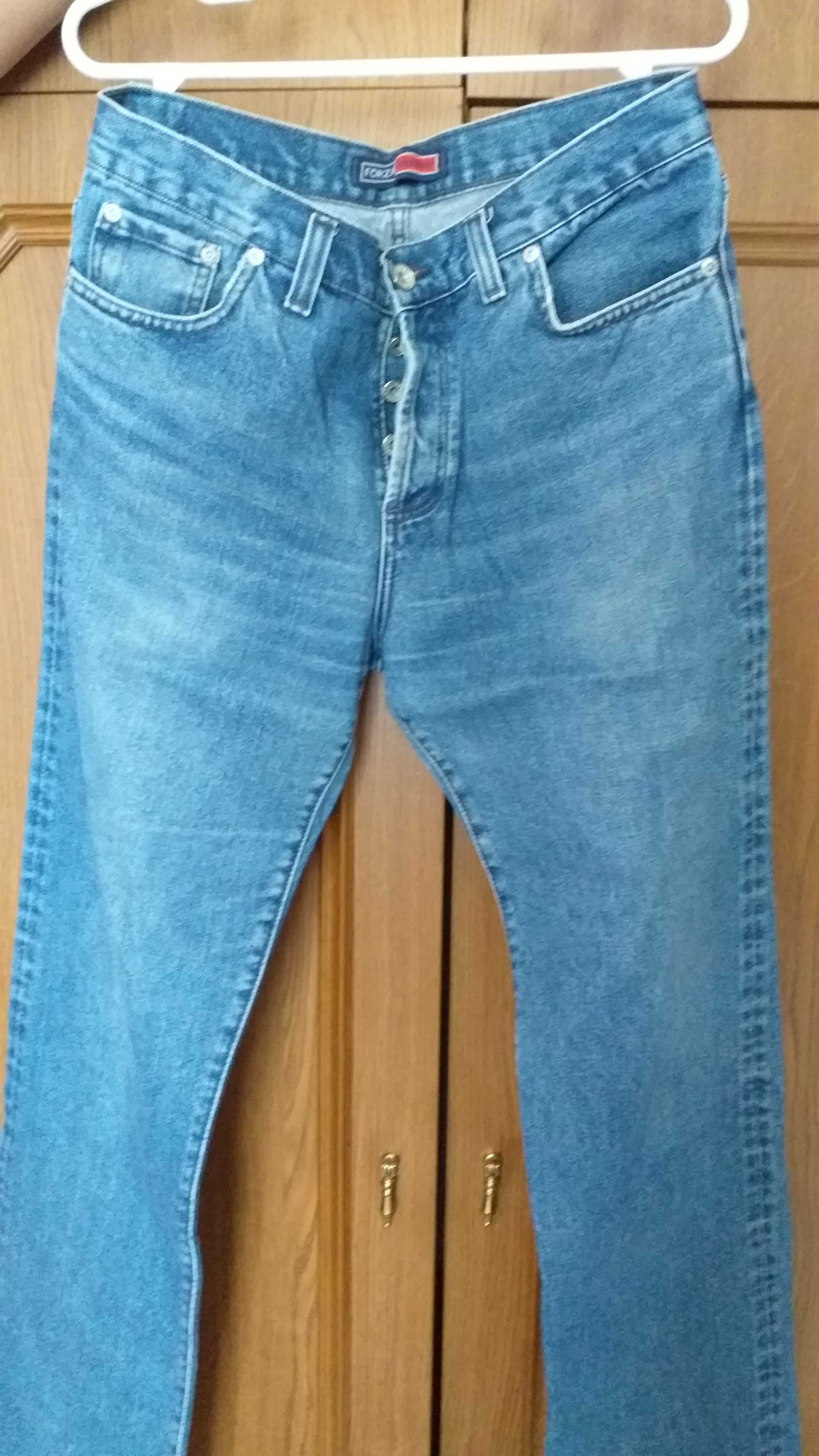 Pantaloni stil Jeans pt barbati