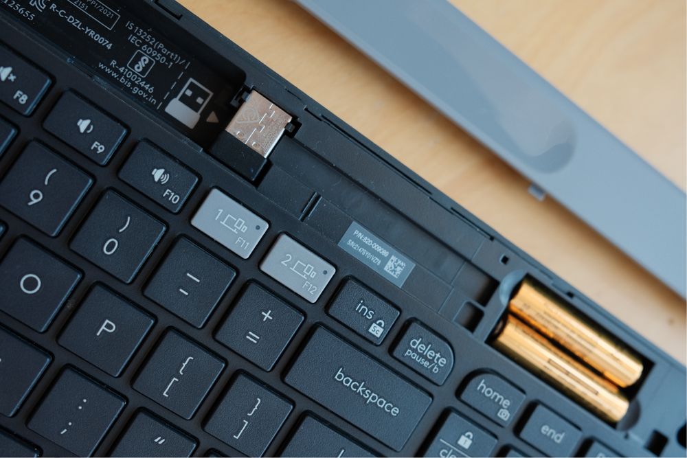 Logitech K580 безжична клавиатура