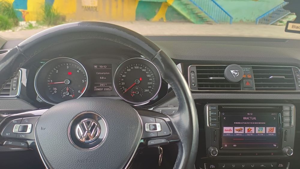 Vând Volkswagen Jetta Allstar