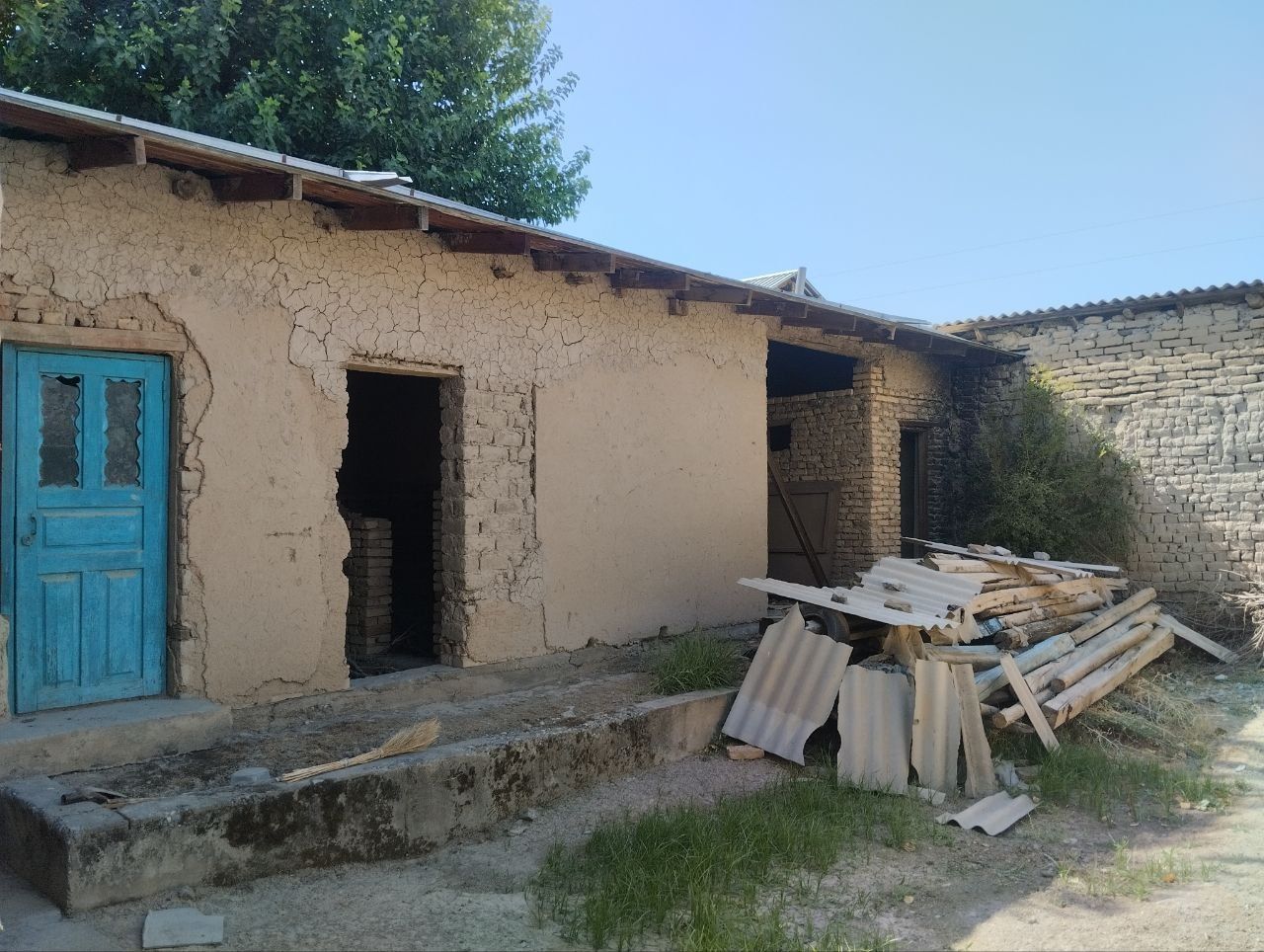 Uy Sotiladi 5 xonali 6 Sotix