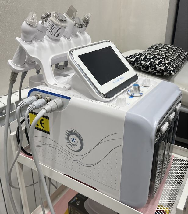 Професионален козметичен апарат 6 в1