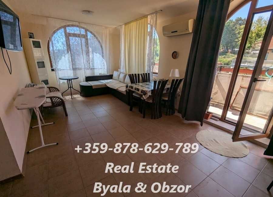 Продава се Тристаен апартамент в Бяла - 100 кв.м за 595 €/кв.м - Снимка #1