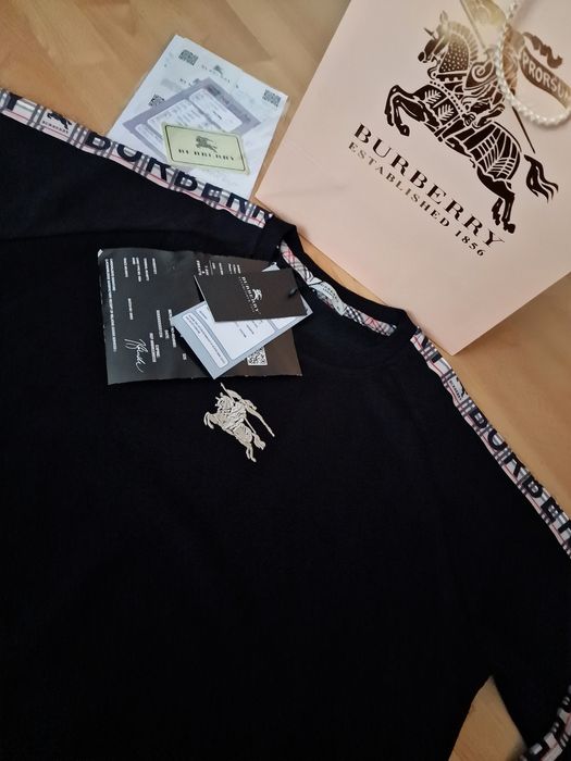 Bluze bumbac super model import Italia, logo brodat, saculet inclus