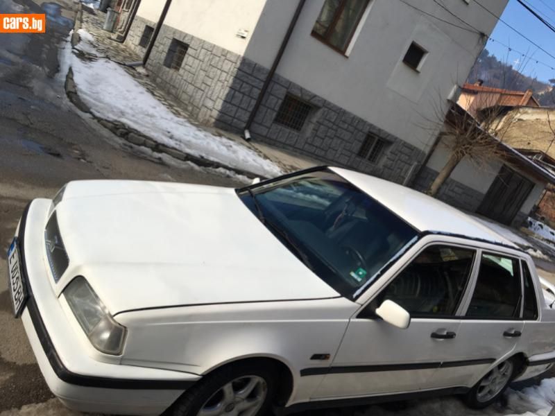 Продавам Волво 460 2.0 на части