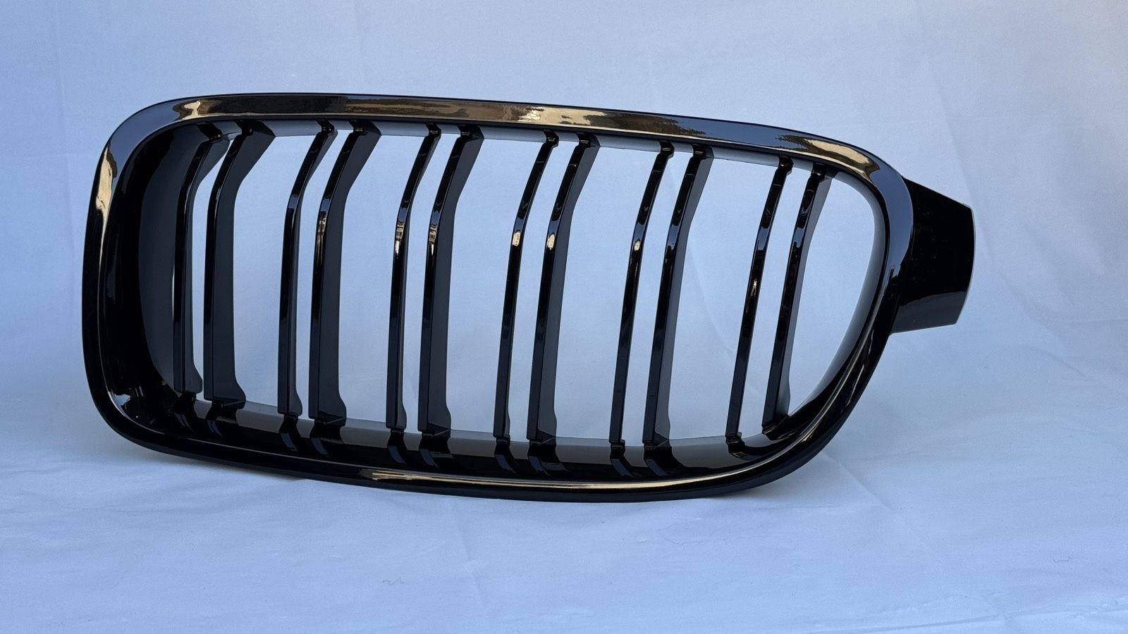 Комплект Спортни Тунинг Двойни Бъбреци Решетки - BMW F30, F31, F35